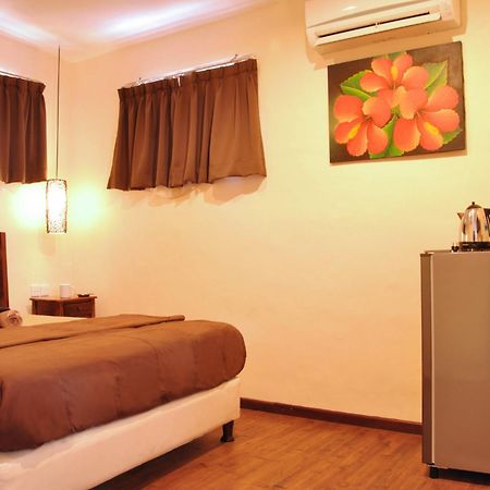 Bemo Corner Guest House Kuta Lombok Rom bilde