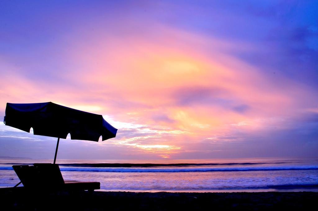 Bemo Corner Guest House Kuta Lombok Eksteriør bilde