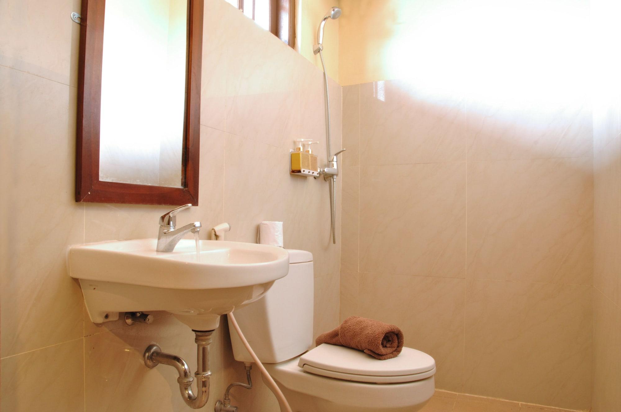 Bemo Corner Guest House Kuta Lombok Eksteriør bilde