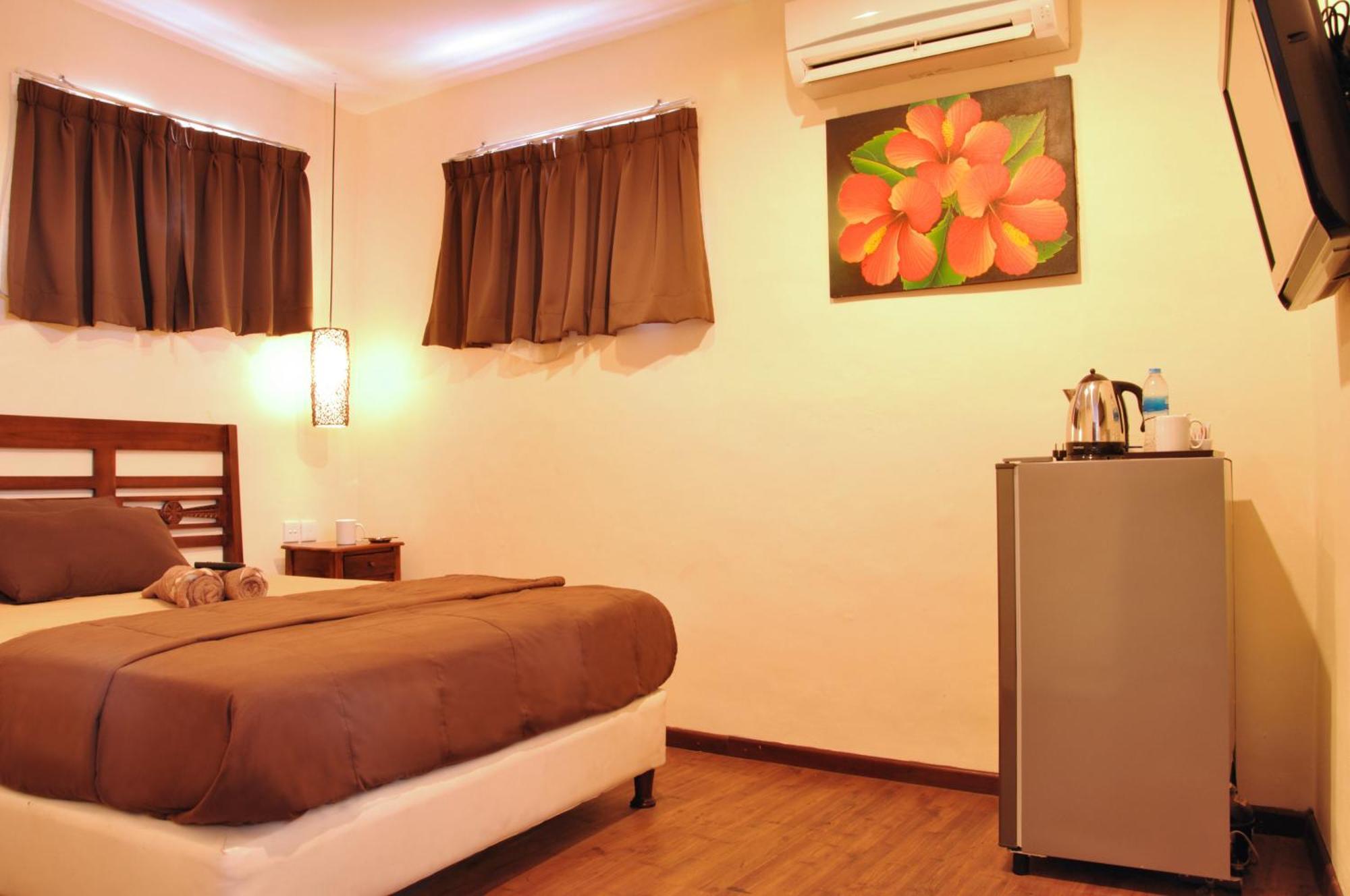 Bemo Corner Guest House Kuta Lombok Rom bilde